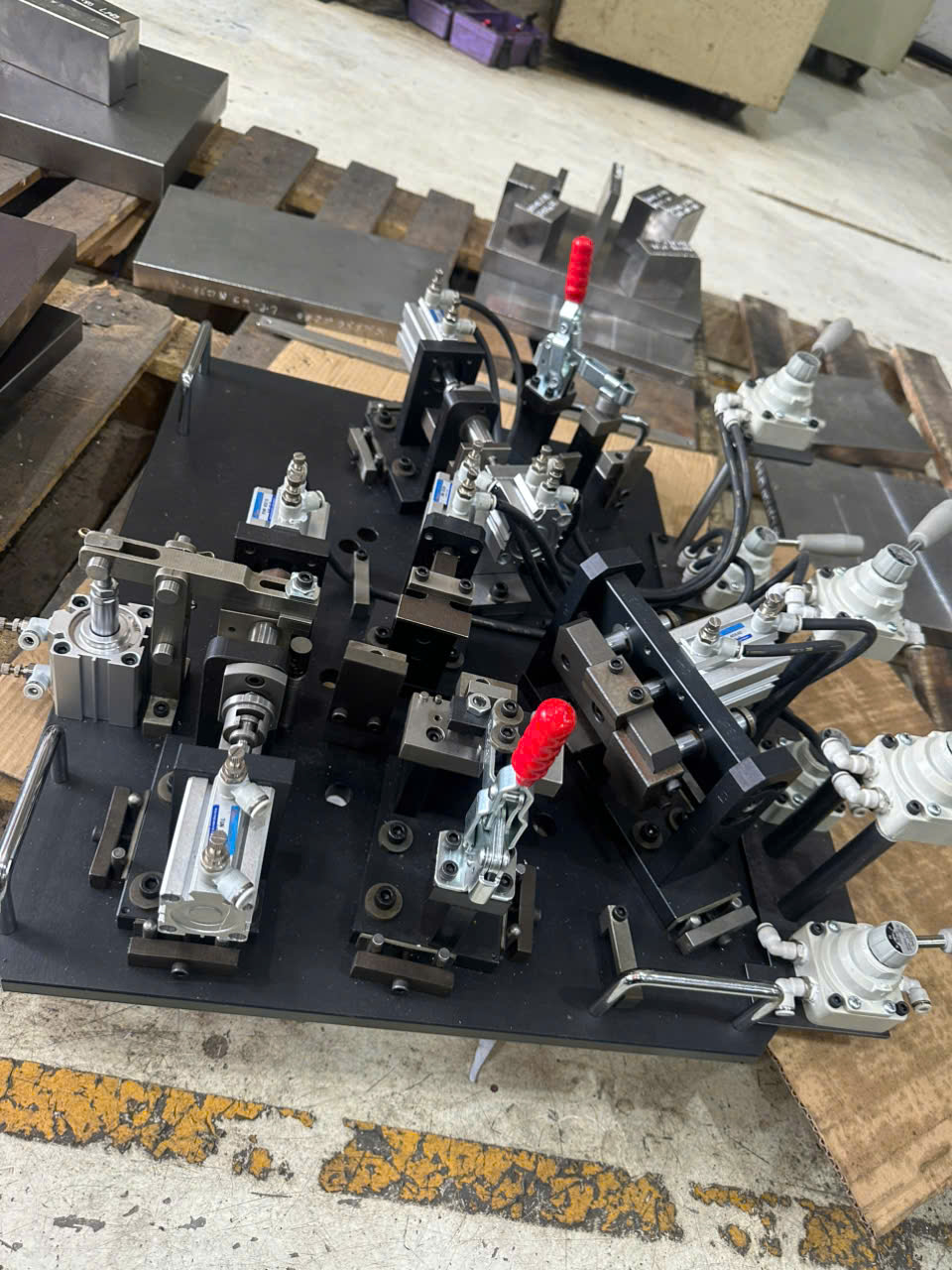 Đồ gá gia công CNC